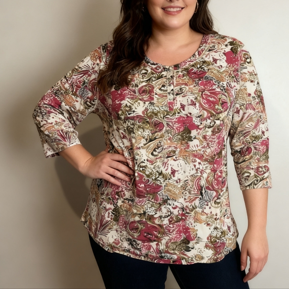 Top Size 3X Women’s Floral Print Henley Top in Pink and Cream